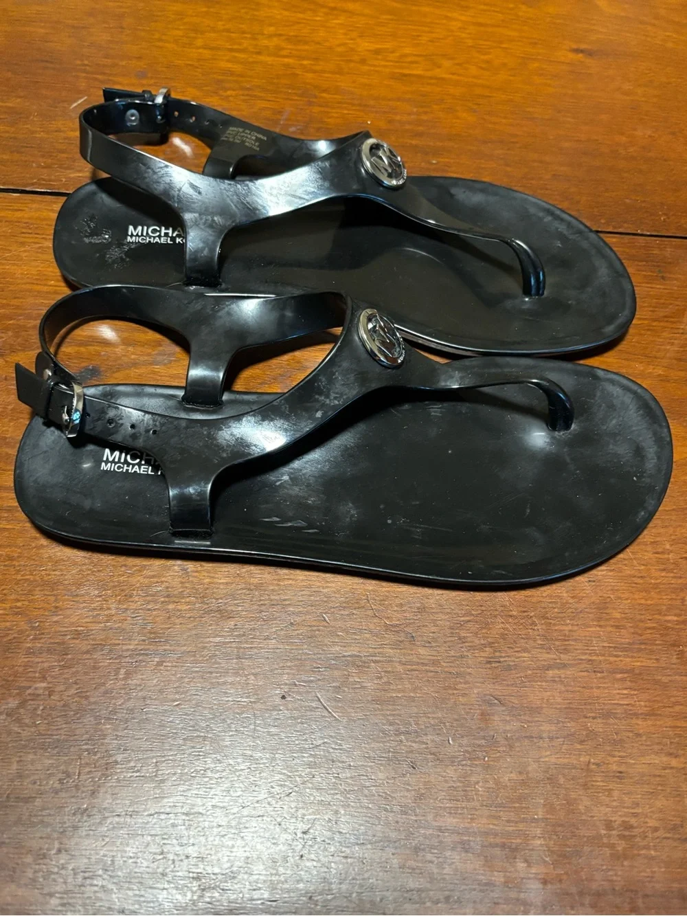 Michael Kors Women’s Black Jelly Thong Sandals Size 8M Style RD16A
